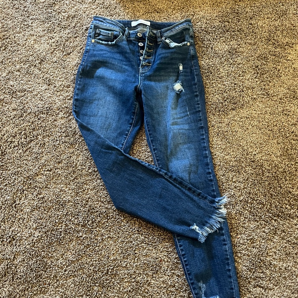 KanCan Blue Cropped Ankle Jeans with Distressed Style